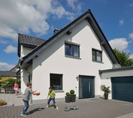 Bramy garażowe i drzwi wejściowe Hörmann z dotacją w programie Czyste Powietrze